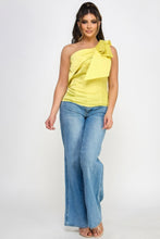 Load image into Gallery viewer, One Shoulder Bow Tie Detail Fitted Top