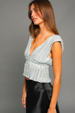 Load image into Gallery viewer, POWER SHOULDER PEPLUM TOP