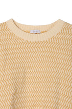 Load image into Gallery viewer, Herringbone Pattern Crew Neck Sweater