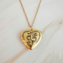 Load image into Gallery viewer, Nostalgic Heart Initial Open Locket Necklace