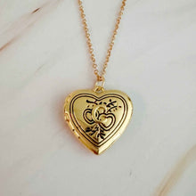 Load image into Gallery viewer, Nostalgic Heart Initial Open Locket Necklace