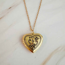 Load image into Gallery viewer, Nostalgic Heart Initial Open Locket Necklace