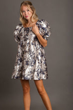 Load image into Gallery viewer, Umgee Metallic Jacquard Puff Sleeve Dress