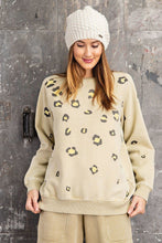 Load image into Gallery viewer, Leopard Print Sweatshirt