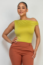 Load image into Gallery viewer, One-shoulder Twisted Detail Silky Top