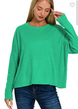 Load image into Gallery viewer, Kelly Green Sweater top
