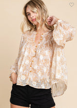 Load image into Gallery viewer, Floral Button Down Blouse