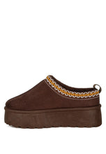 Load image into Gallery viewer, Jesters Embroidered Platform Classic Slip-On