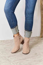 Load image into Gallery viewer, East Lion Corp Block Heel Point Toe Ankle Boots