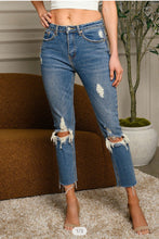 Load image into Gallery viewer, Distressed Denim Basic Jean