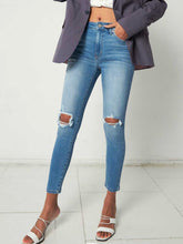 Load image into Gallery viewer, KANCAN Skinny 8562 Jeans